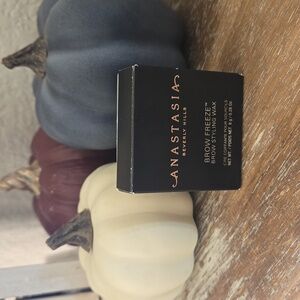 🌻 ANASTASIA BEVERLY HILLS BROW FREEZE NEW CLEAR